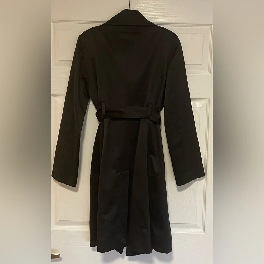 BEBE Black Belted Trench Coat Super Unique and Versatile Size Medium. - Picture 3 of 6